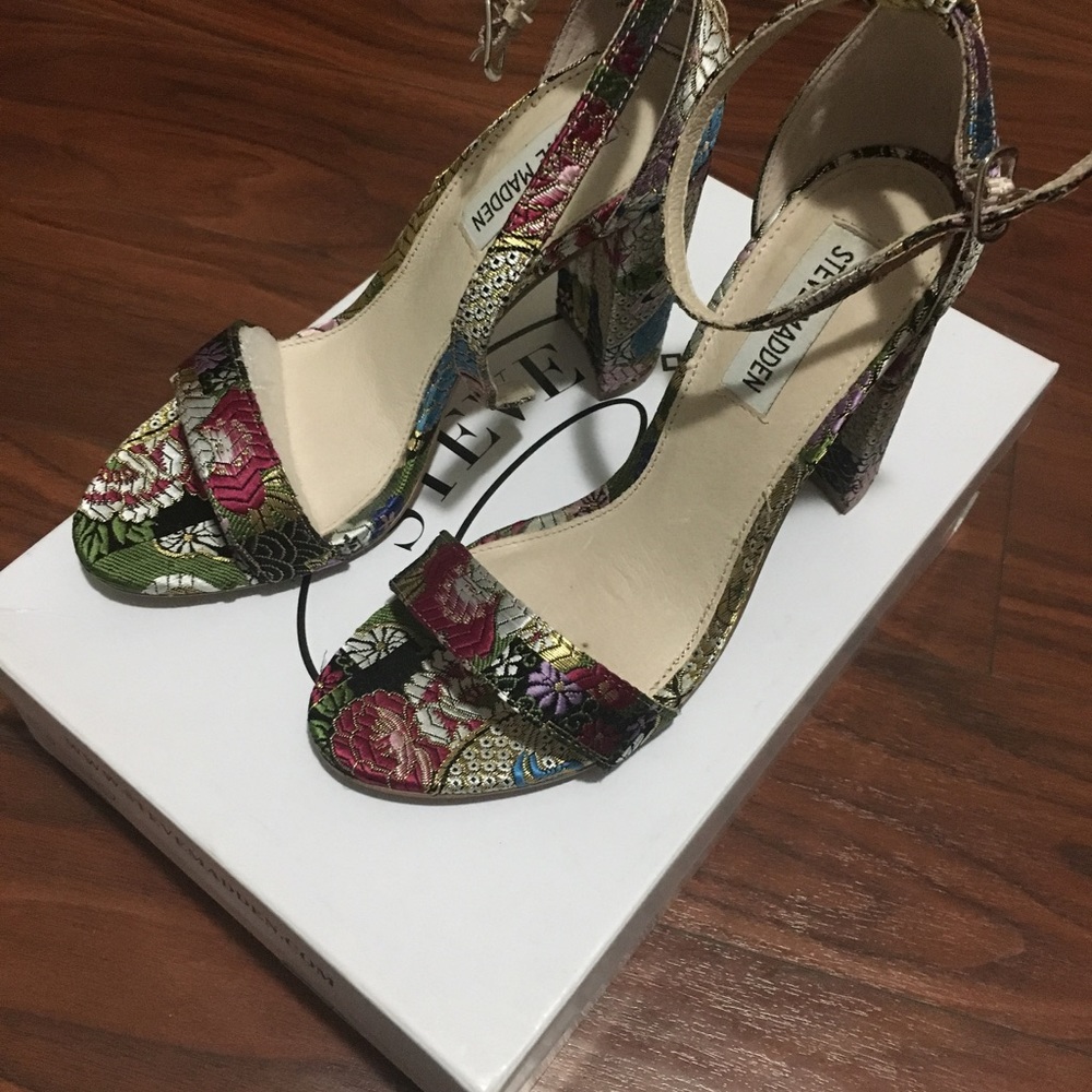 Steve Madden heels